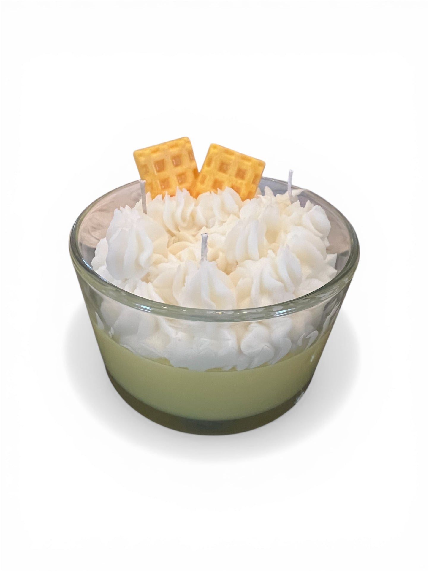 Lemon poundcake dessert candle